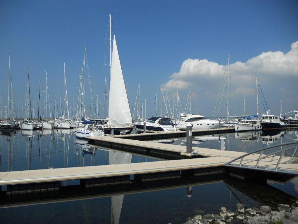 Wunderschoenes-Freistehendes-Ferienhaus-An-Der-See-Sauna-Strand-Yachthafen-Wlan เบรานิซเซอ ภายนอก รูปภาพ