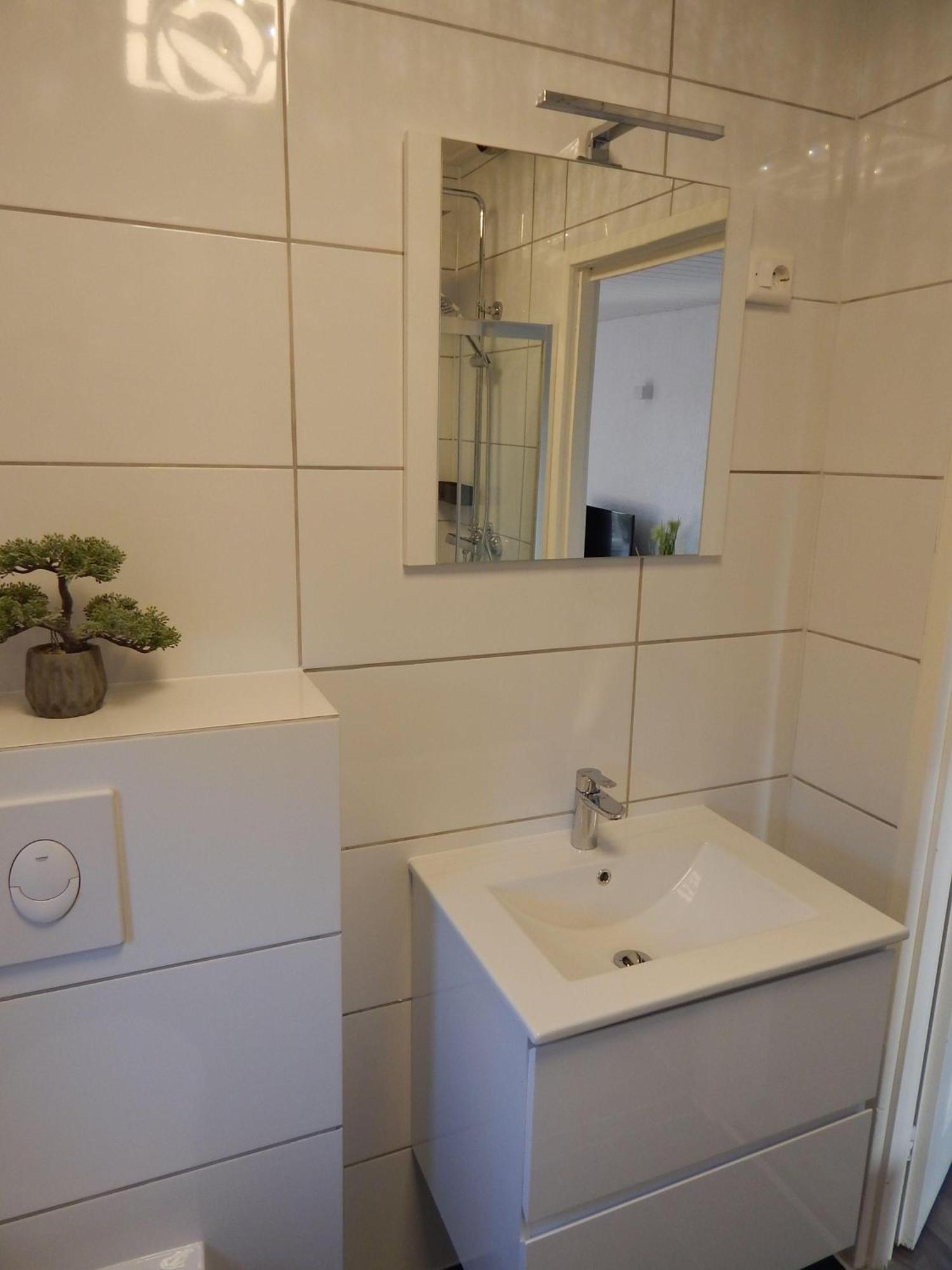 Wunderschoenes-Freistehendes-Ferienhaus-An-Der-See-Sauna-Strand-Yachthafen-Wlan เบรานิซเซอ ภายนอก รูปภาพ